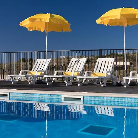 Sunny Oasis With Pool * 阿尔布费拉