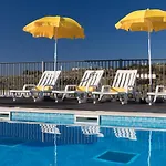 Sunny Oasis With Pool * Albufeira