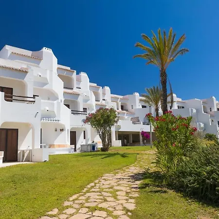 Sunny Oasis With Pool Διαμέρισμα *