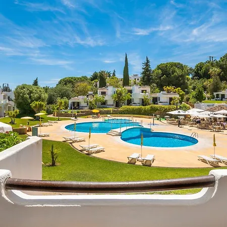 Apartment Sunny Oasis With Pool *