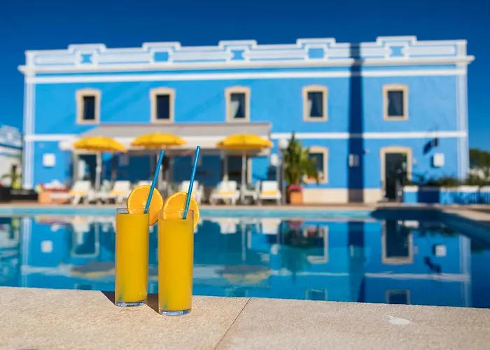 Sunny Oasis With Pool