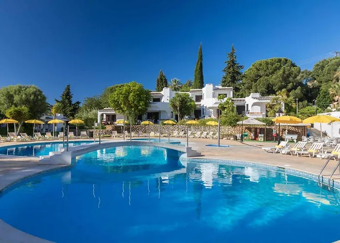 Sunny Oasis With Pool Apartament Albufeira