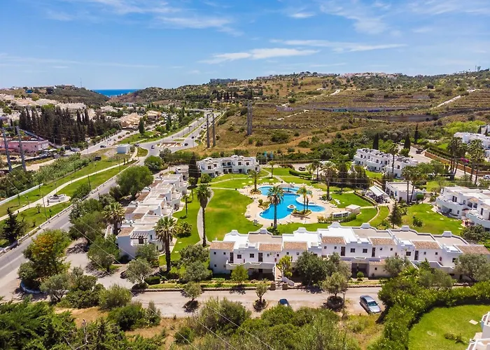 Sunny Oasis With Pool Albufeira